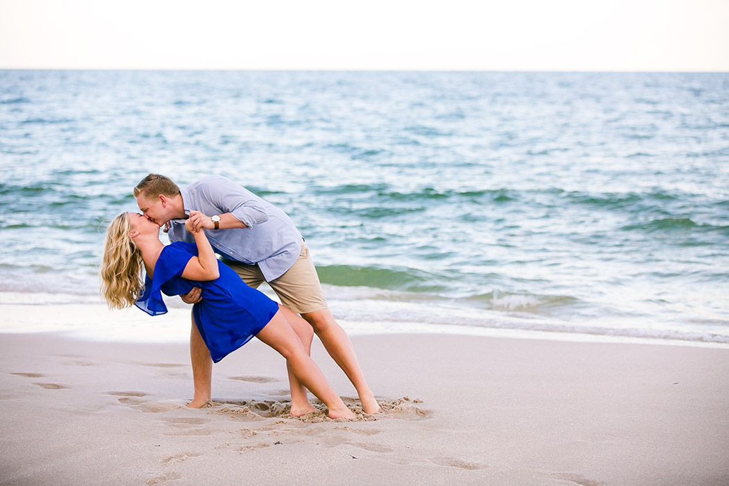 beach engagement photoshoot ideas for posing | fort lauderdale beach