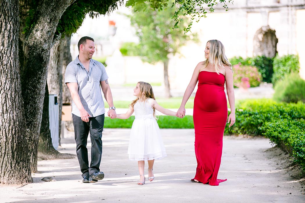 maternity photoshoot with mother and daughter at vizcaya | red maternity dress