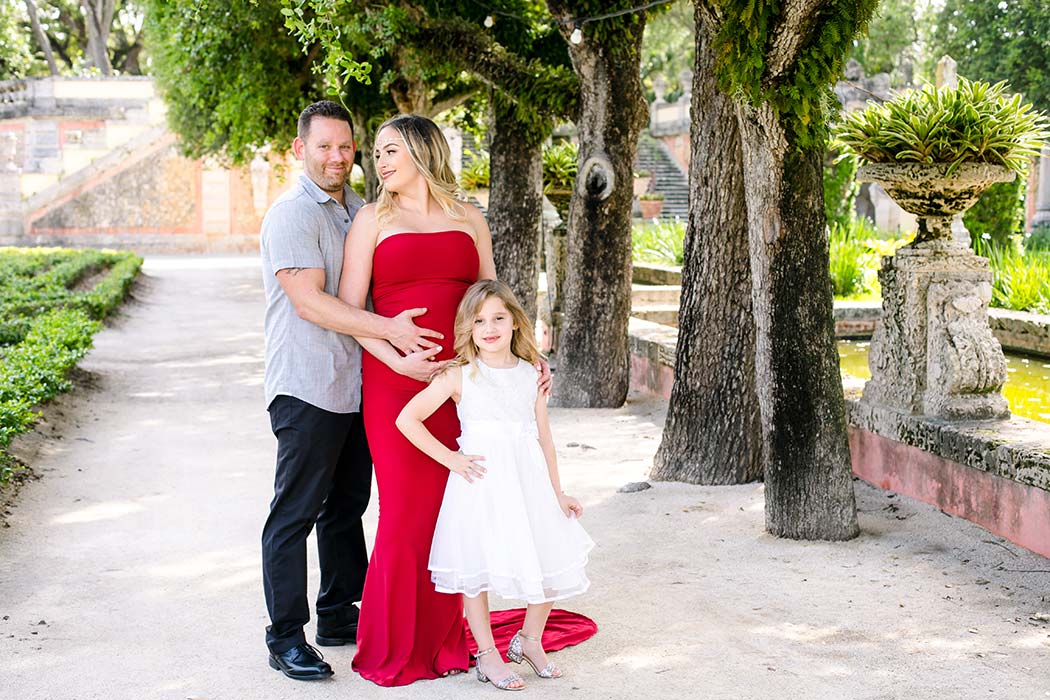 maternity photoshoot with family at vizcaya museum + gardens miami elegant maternity session at vizcaya miami | fort lauderdale maternity photographer