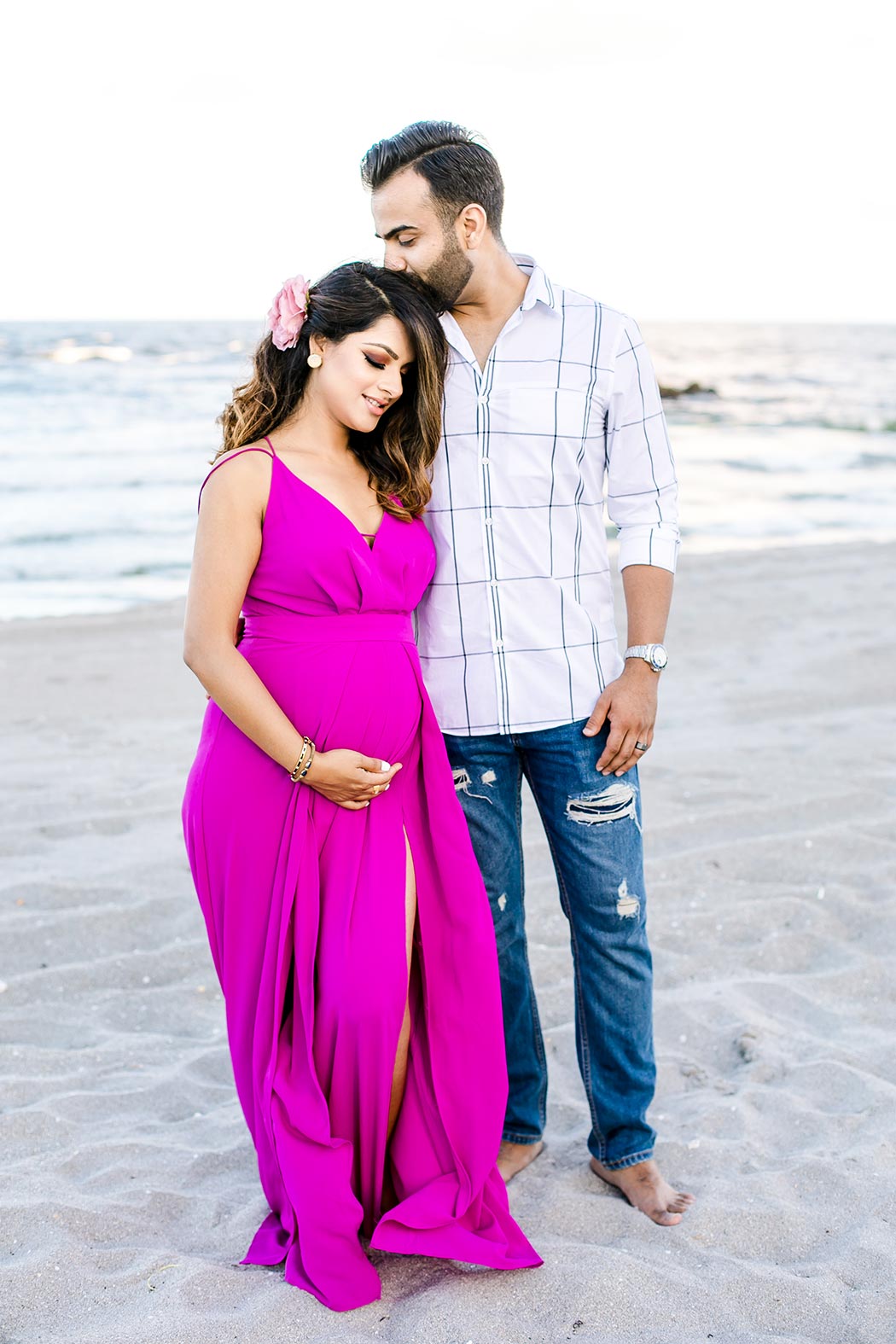 beach sunset maternity photoshoot with couple | fort lauderdale maternity photographer