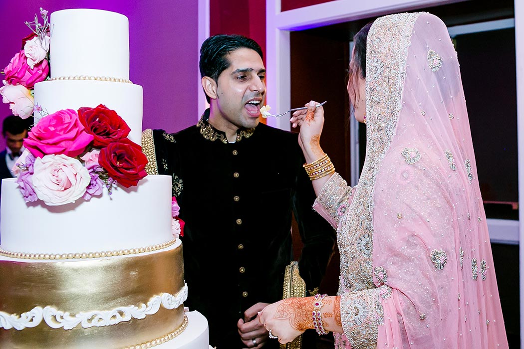 indian bride and groom portraits with their modern indian wedding cake | fort lauderdale indian wedding photographer