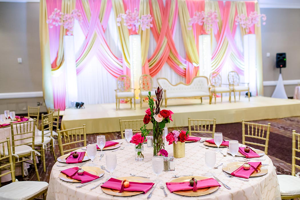 modern indian wedding decor in pink, gold and red | fort lauderdale indian wedding photographer