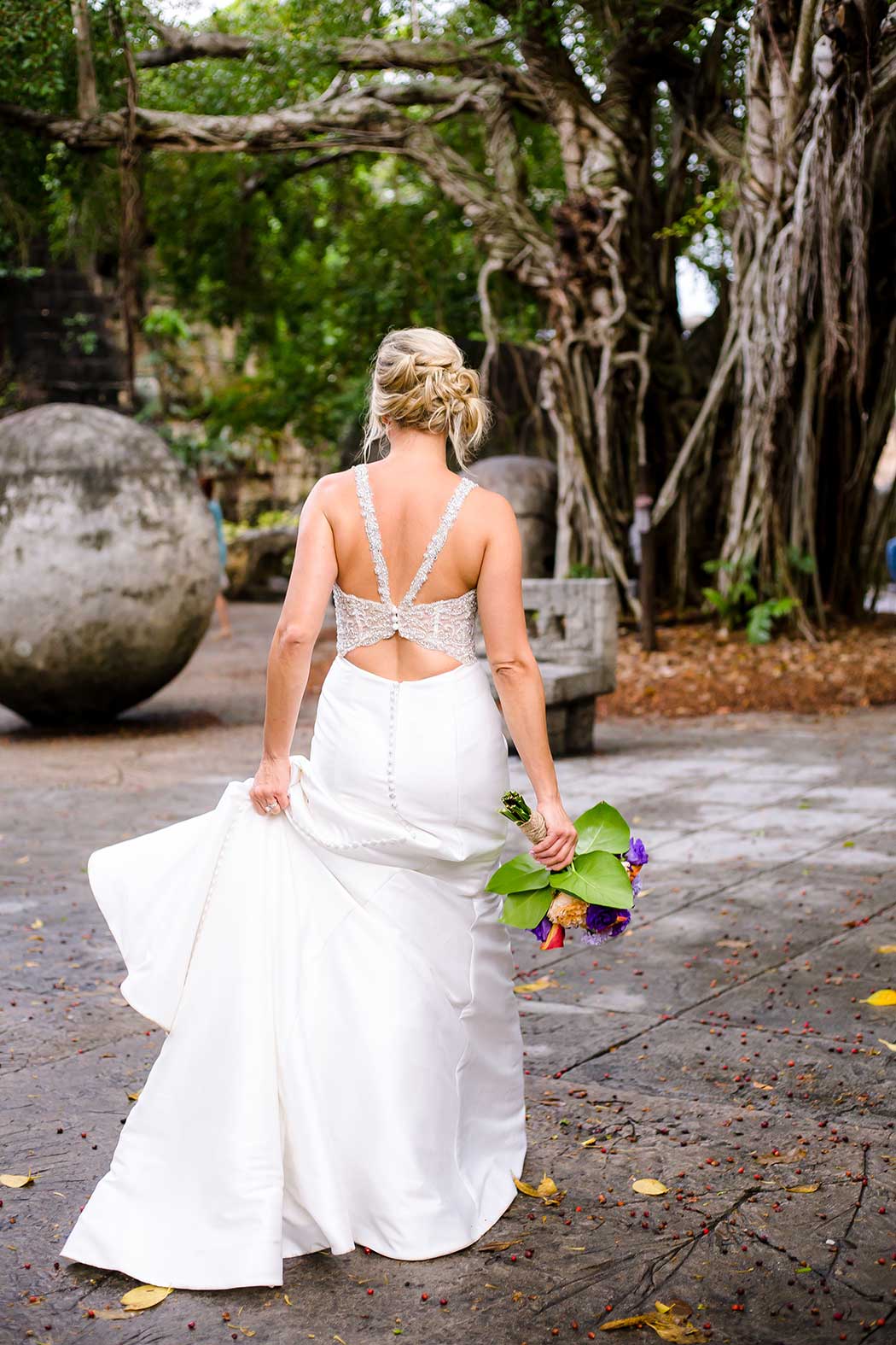 beautiful bride during palm beach zoo wedding